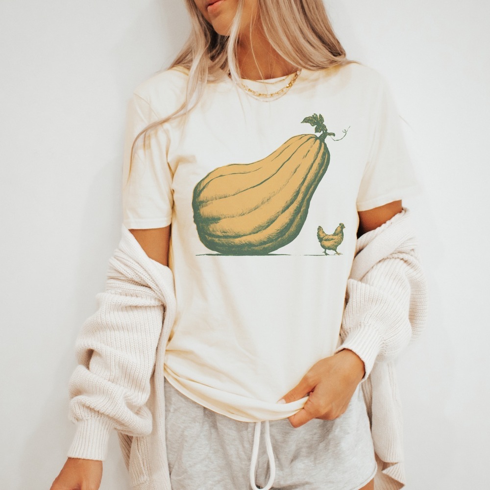 Giant Winter Squash and Hen Vintage Style Botanical Tee